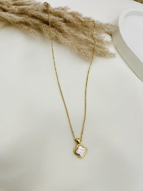 Daphne Necklace