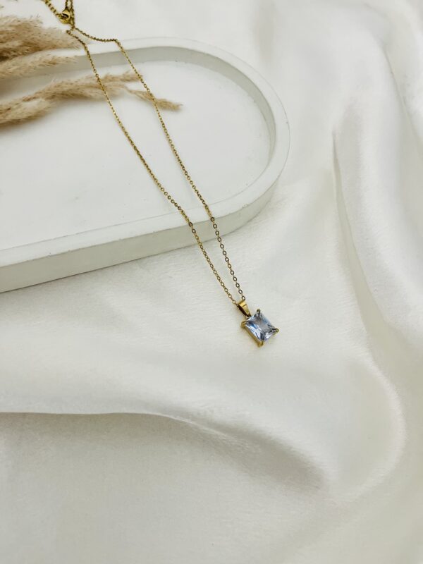 Dainty Luxe - Image 2