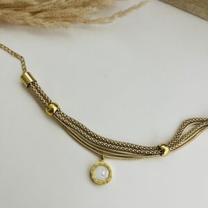 Romana - Black and White Charm