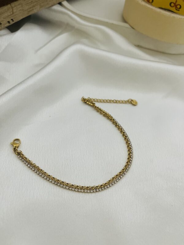 Clarisse - Image 3